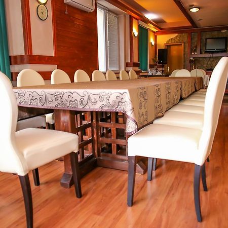 Hotel Silva Vatra Dornei Bagian luar foto