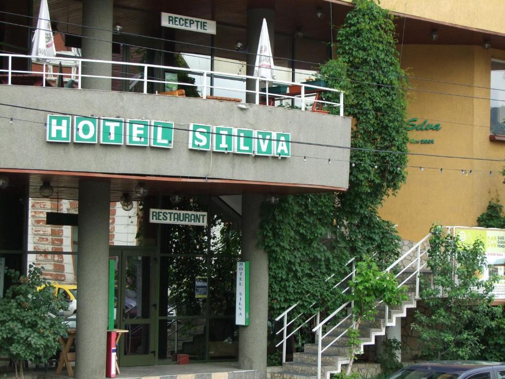 Hotel Silva Vatra Dornei Bagian luar foto