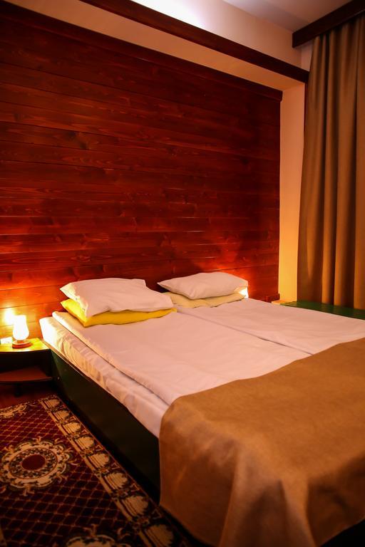 Hotel Silva Vatra Dornei Bagian luar foto