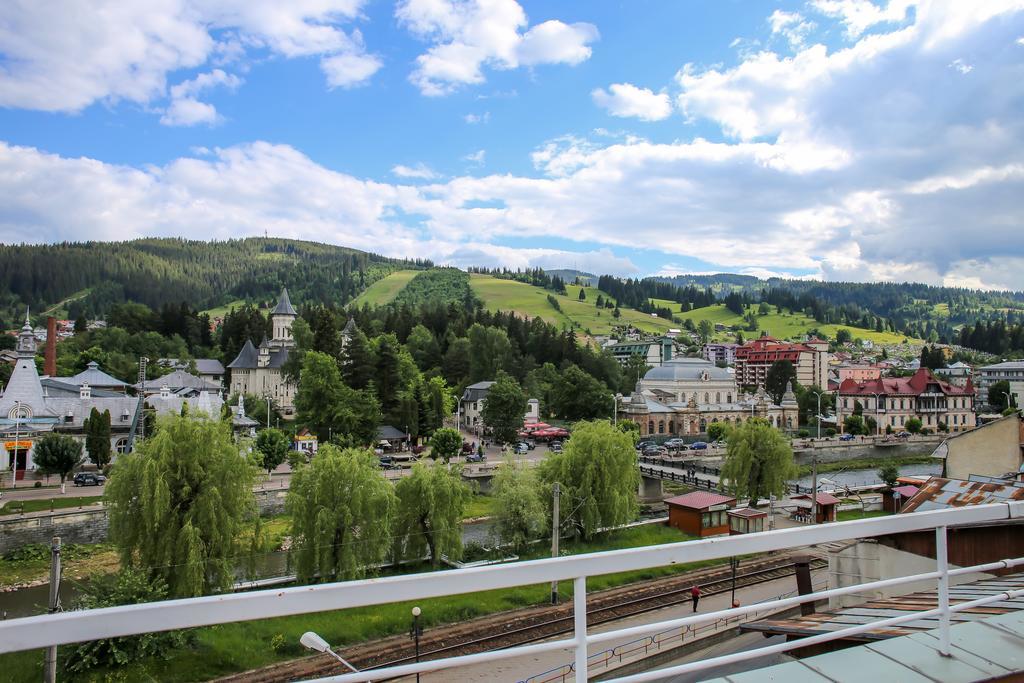 Hotel Silva Vatra Dornei Bagian luar foto