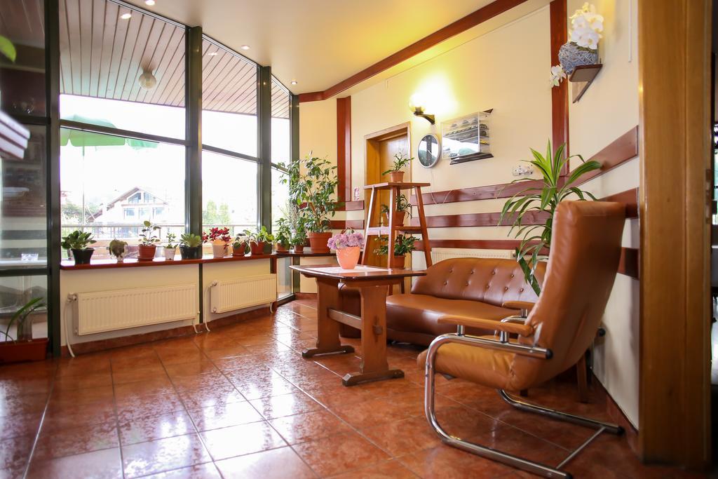 Hotel Silva Vatra Dornei Bagian luar foto