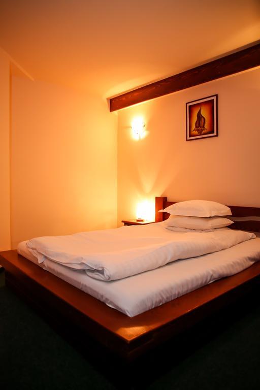 Hotel Silva Vatra Dornei Bagian luar foto